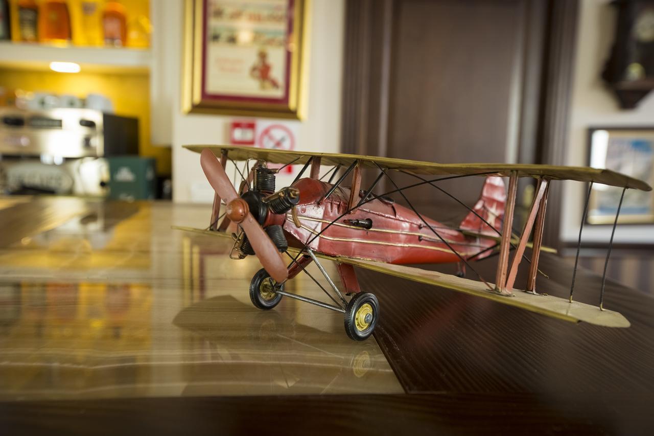 אוטופן Hotel Aviator Boutique מראה חיצוני תמונה